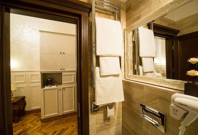 エクゼクティブルーム, 5 Continents