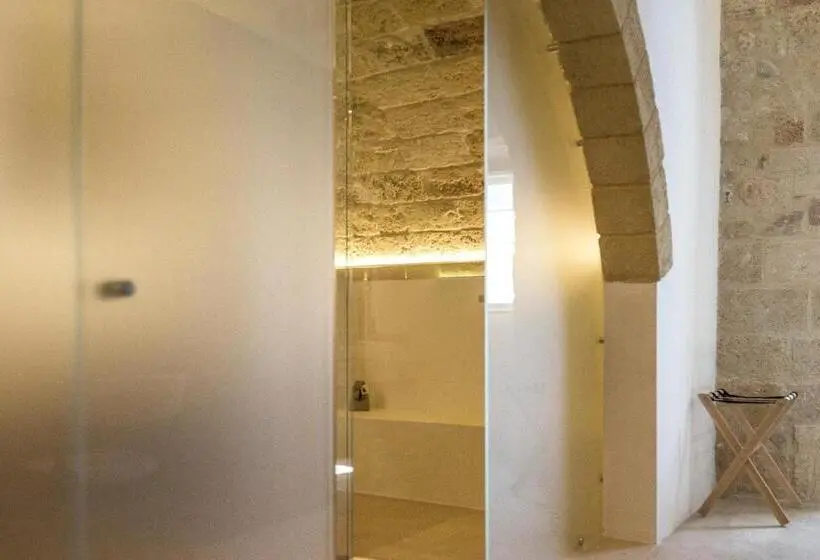 ジュニアスイート, Castello Di Ugento