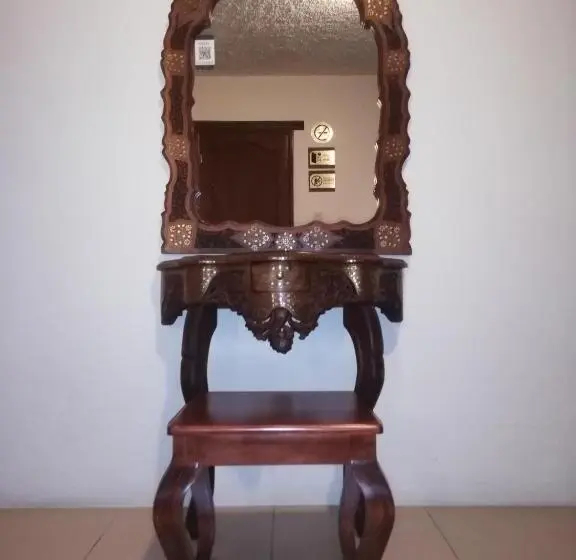 Standard-huone, Ganesha