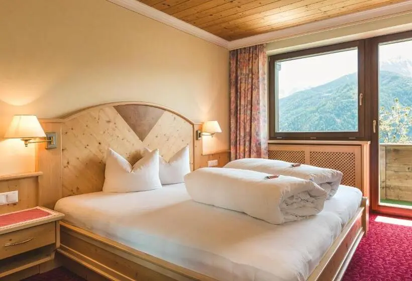 バルコニー付きスタンダードルーム, Garni Tirol