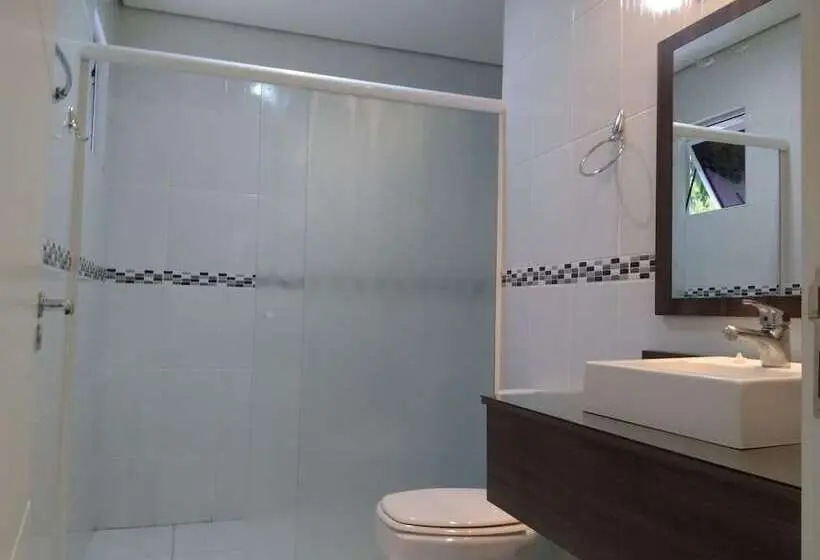 Deluxe-huone, Guga S