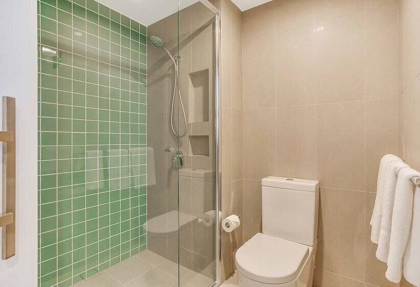 Студия Стандарт Двуспальная Кровать, Mantra At Sharks