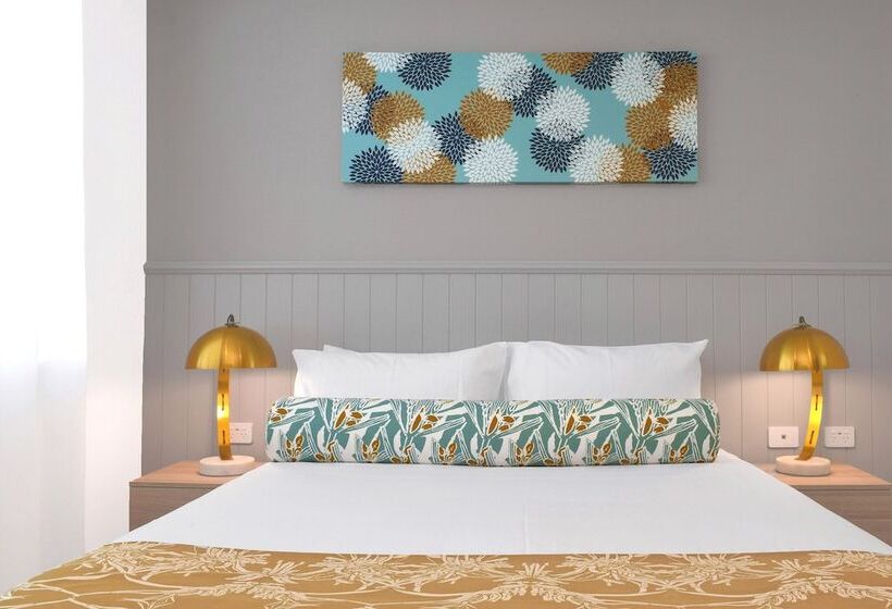 Люкс Адаптированный для Инвалидов, Mantra At Sharks