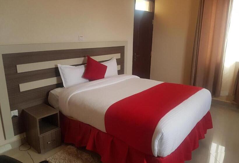 اتاق لوکس, Mara Frontier