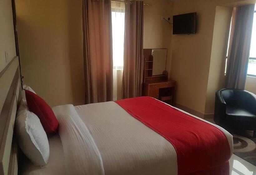 اتاق لوکس, Mara Frontier