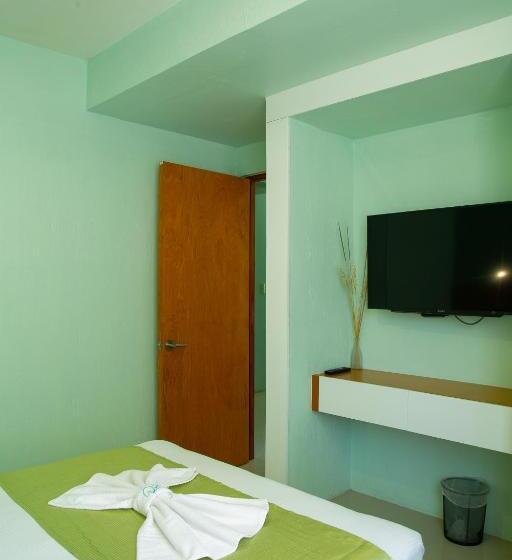 جناح جونيور, Relax Inn Suites