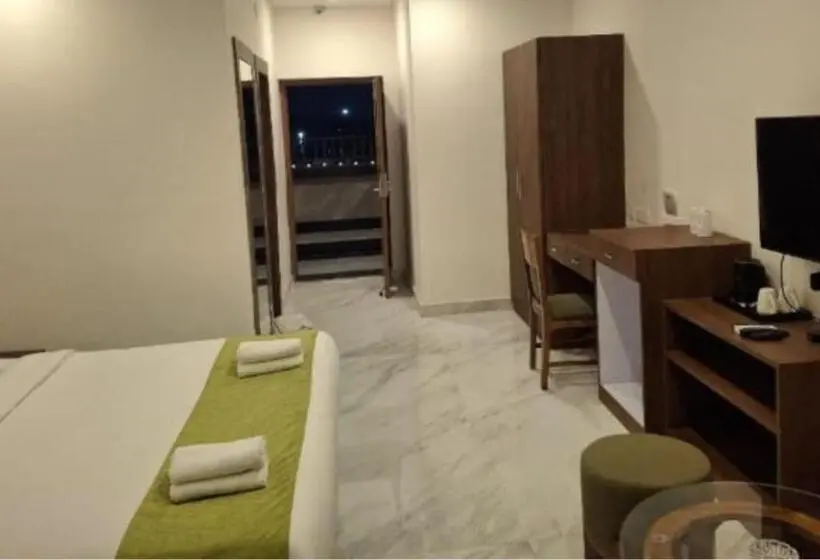 レイクビューデラックスルーム, Mahfil E Motijheel