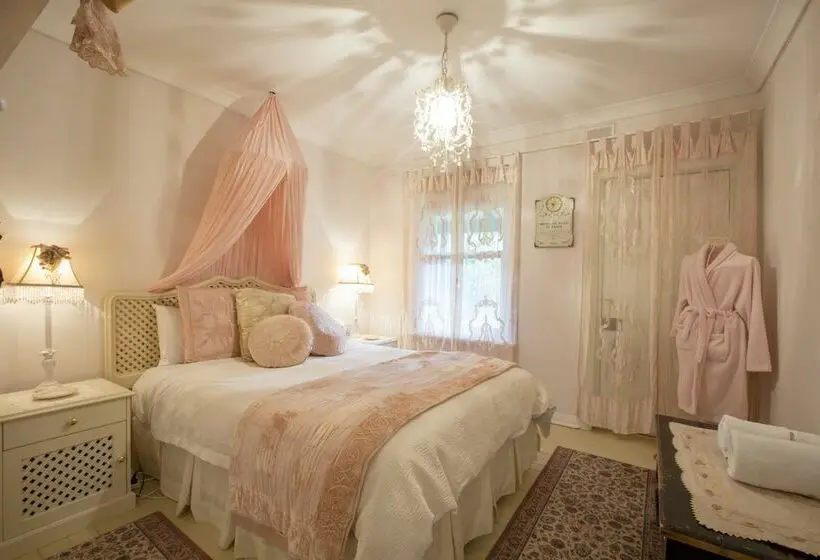 Talo 2 Makuuhuonetta, Jasmine S Cottage