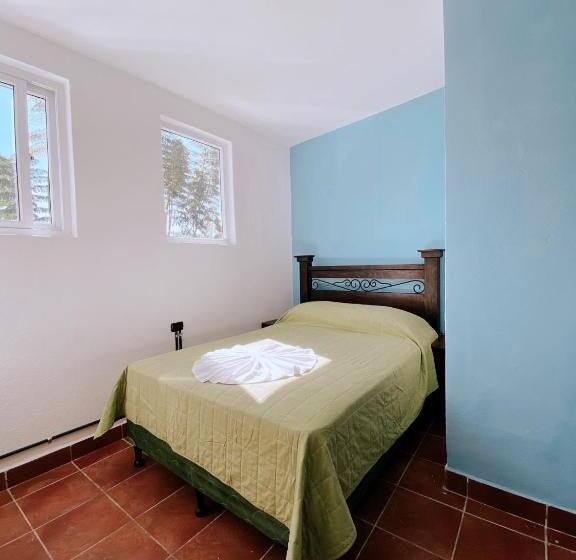 اتاق استاندارد, Dreamboat Hostel