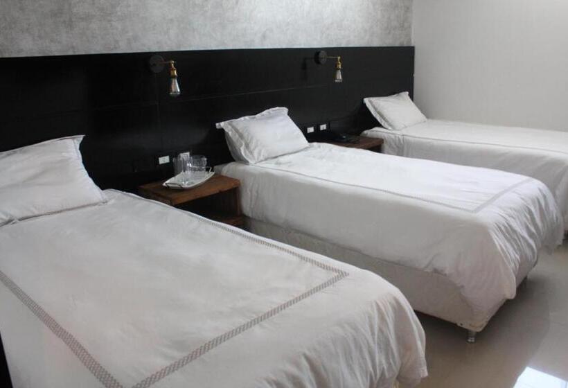 اتاق استاندارد سه نفره, 1945 Aeropuerto