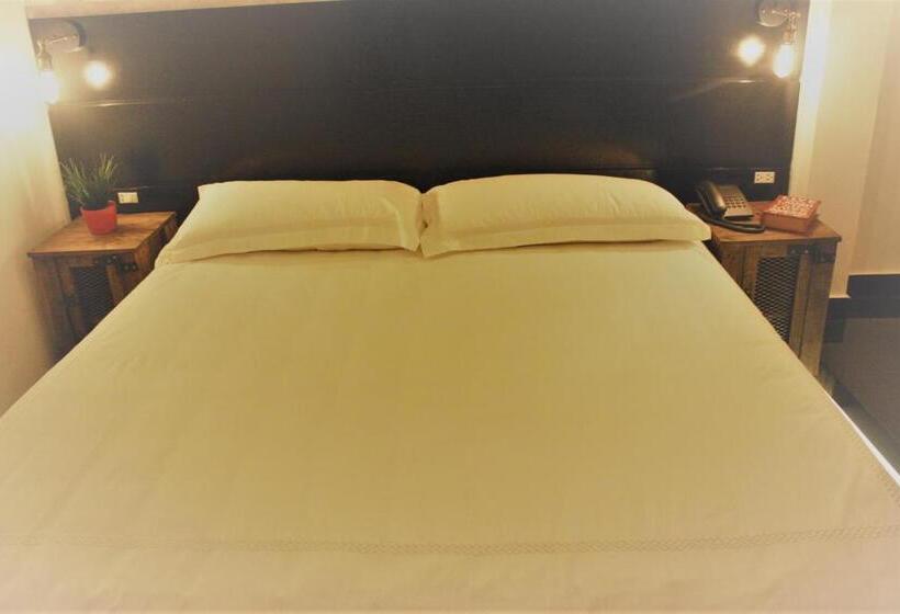 اتاق استاندارد, 1945 Aeropuerto