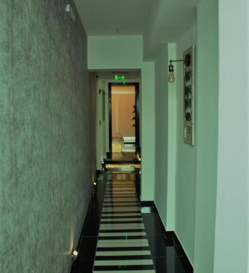 اتاق استاندارد یک نفره, 1945 Aeropuerto