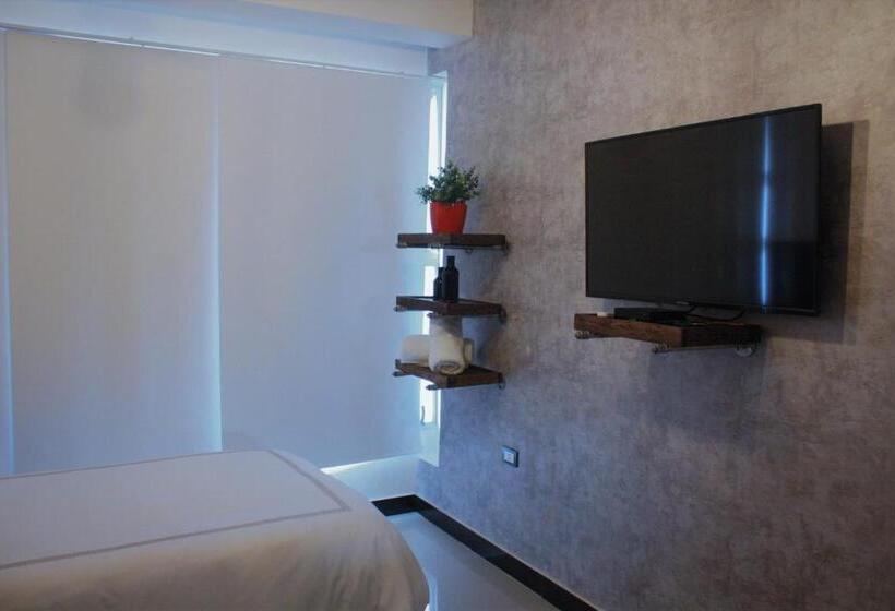 اتاق استاندارد, 1945 Aeropuerto