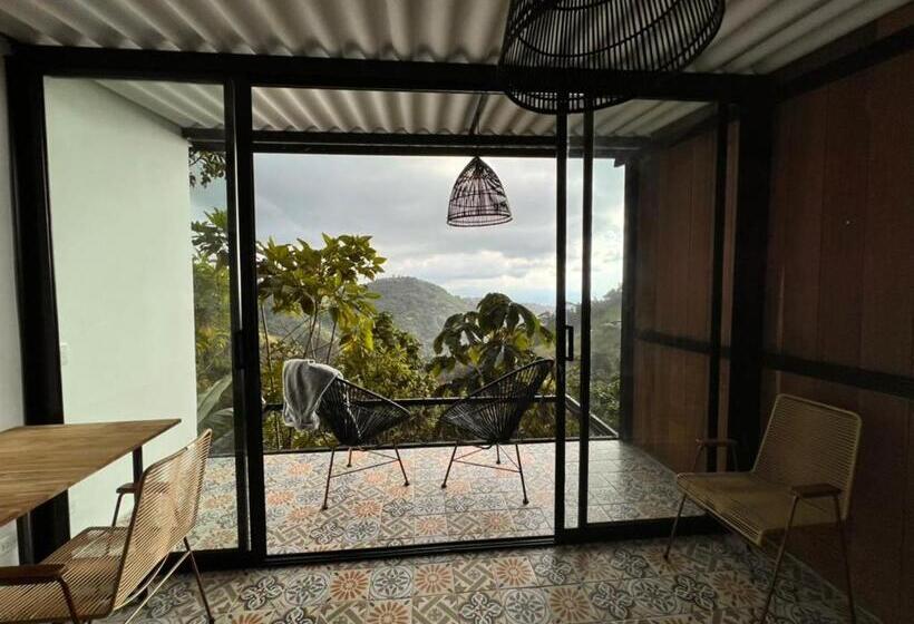 بانگلوی استاندارد, Lodge Paraiso Verde