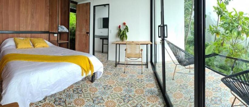 بانگلوی استاندارد, Lodge Paraiso Verde