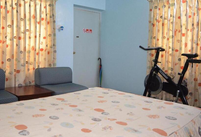 Single Deluxe Room, Megha Traveller S Village