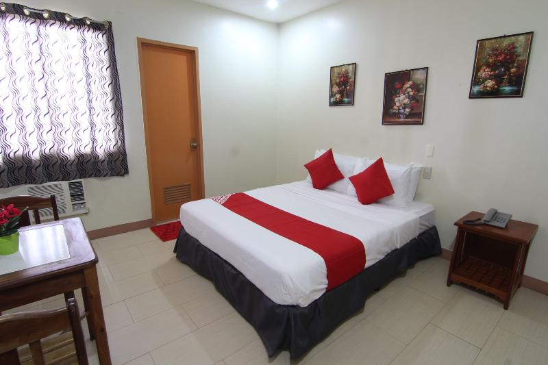 חדר דלוקס, Melody Inn