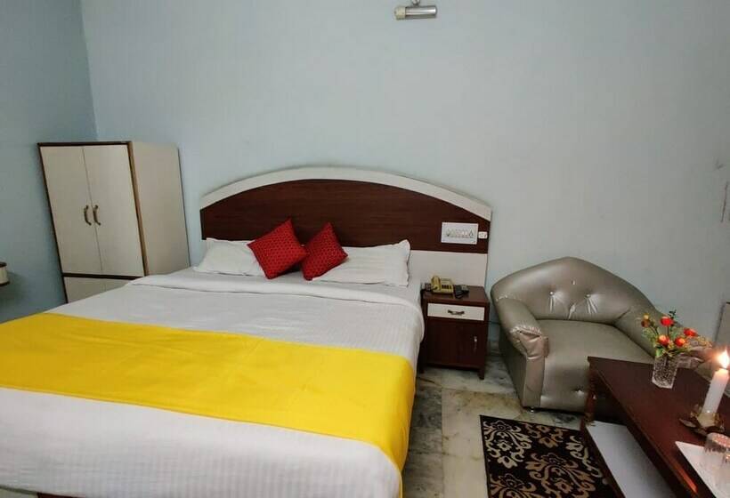 חדר דלוקס, Raja