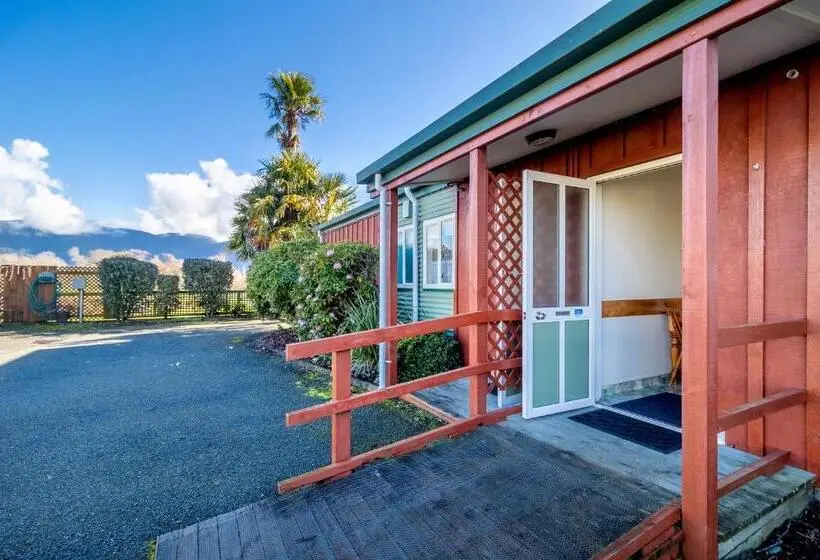 Perhehuone, Anatoki Lodge Motel