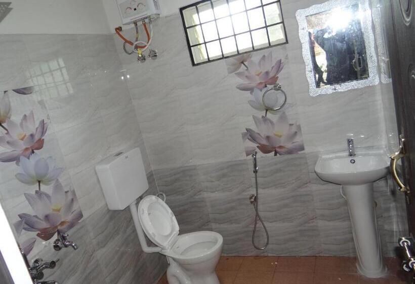 デラックスルーム, Bellichukki Homestay
