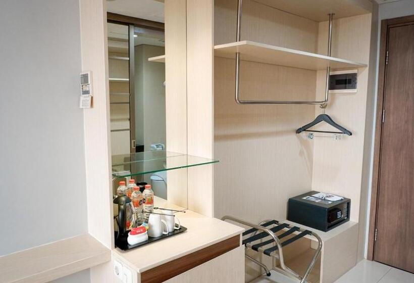 Номер Стандарт с Балконом, Ayola Sunrise Mojokerto