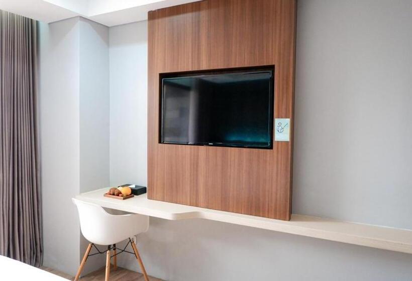 غرفة قياسية مزوَّدة بشُرفة, Ayola Sunrise Mojokerto