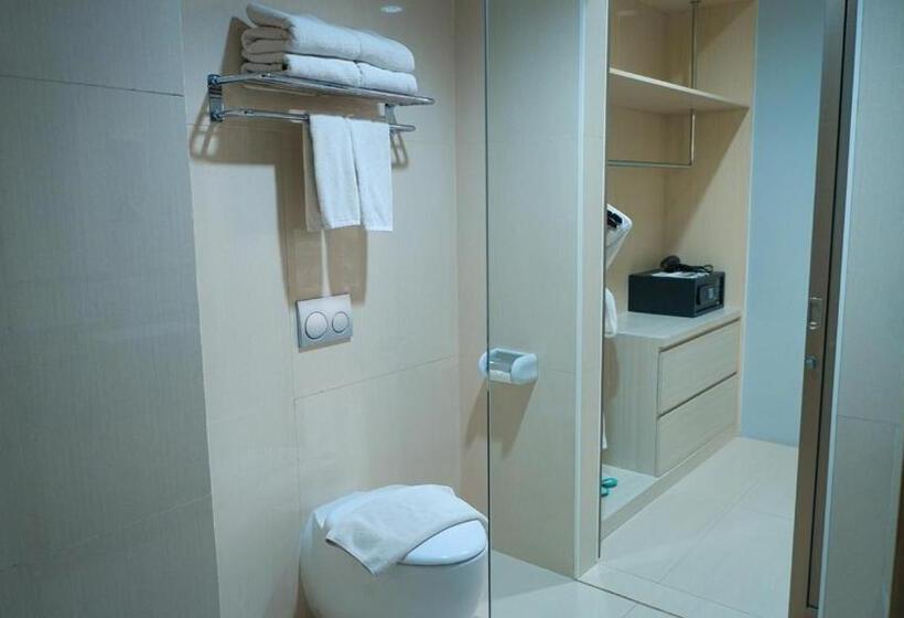 Люкс Кровать Кинг, Ayola Sunrise Mojokerto