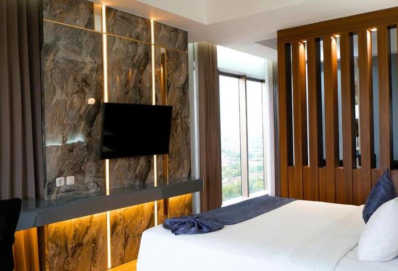 جناح سرير كينج, Ayola Sunrise Mojokerto