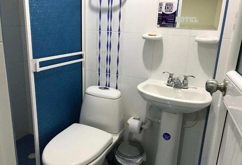 חדר דלוקס, Embajador Del Llano