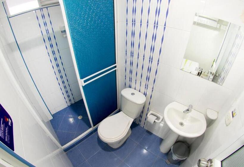 חדר דלוקס, Embajador Del Llano