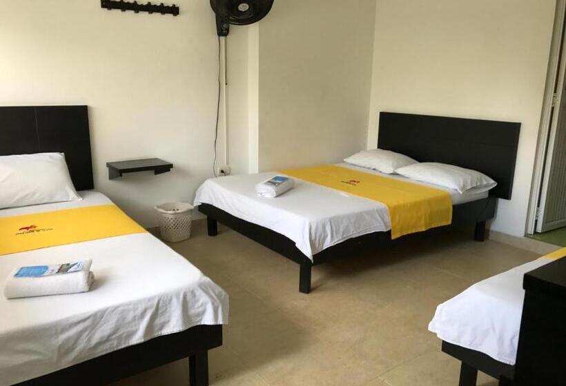 חדר סטנדרט לארבעה, Embajador Del Llano