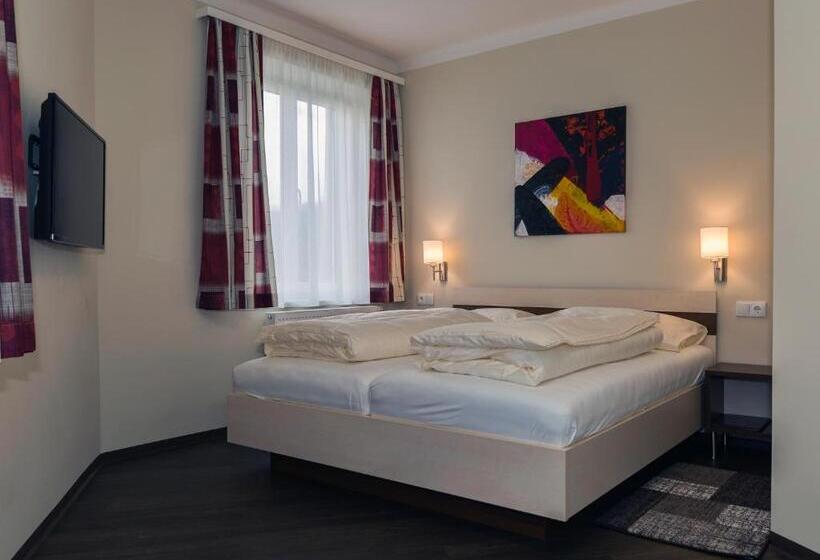 Budget Værelse, Guidassoni