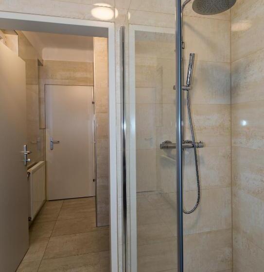 Familie Værelse, Guidassoni