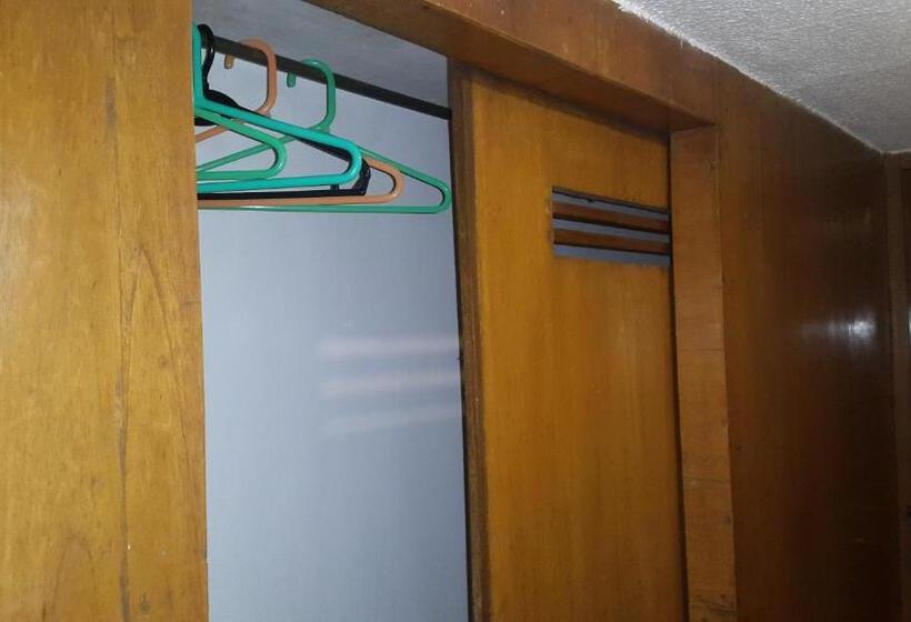 اتاق استاندارد, Razmoni Isha Kha International