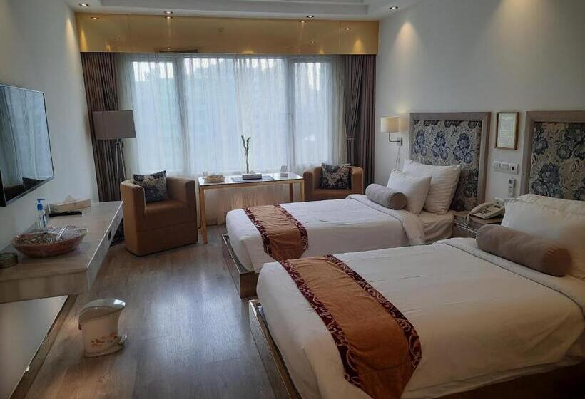 اتاق استاندارد, Razmoni Isha Kha International