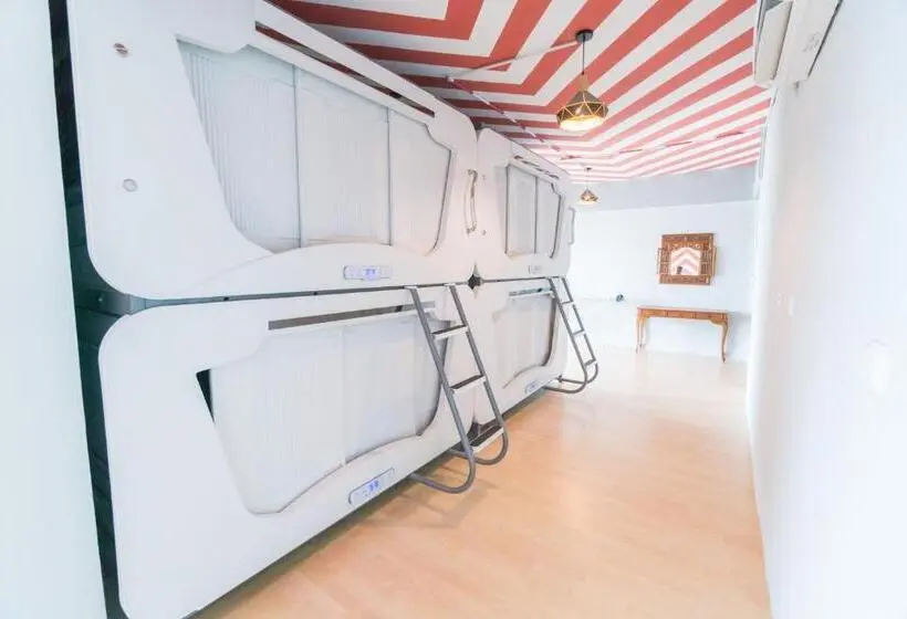 Deluxe Yhden Hengen Huone, Seaview Capsule
