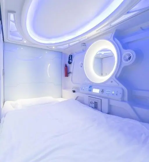 Deluxe Yhden Hengen Huone, Seaview Capsule