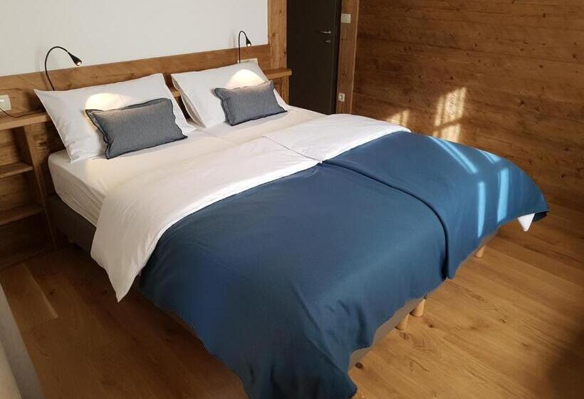 اتاق استاندارد با بالکن, Vandot