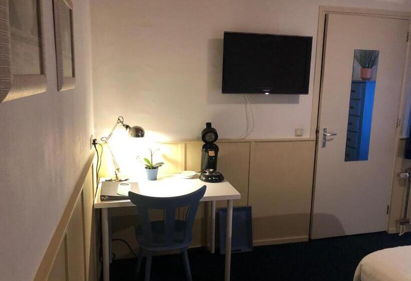 غرفة قياسية فردية, Verhoeven