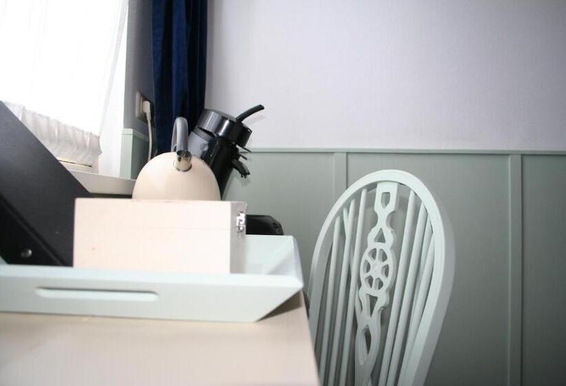 غرفة قياسية فردية, Verhoeven