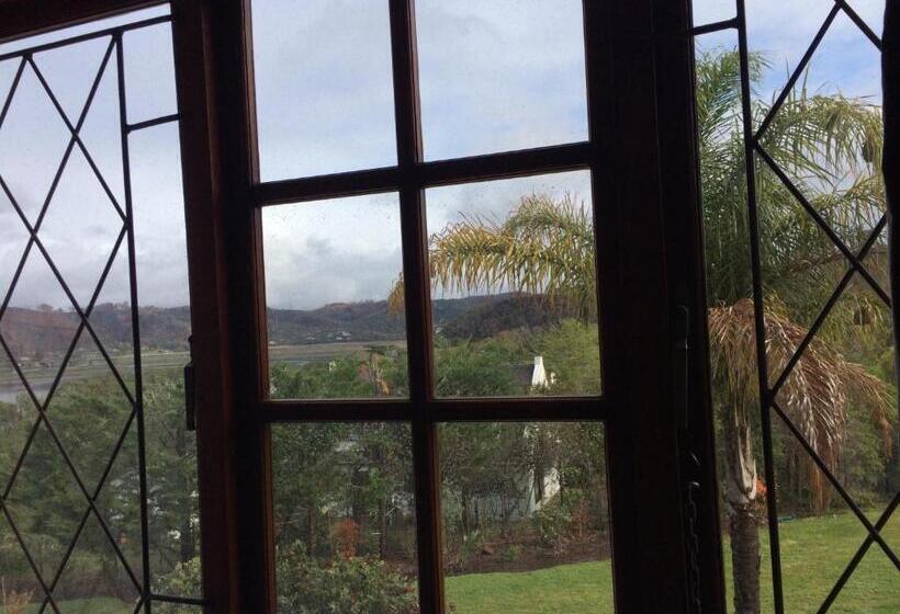 اتاق استاندارد, Fish Eagle Lodge