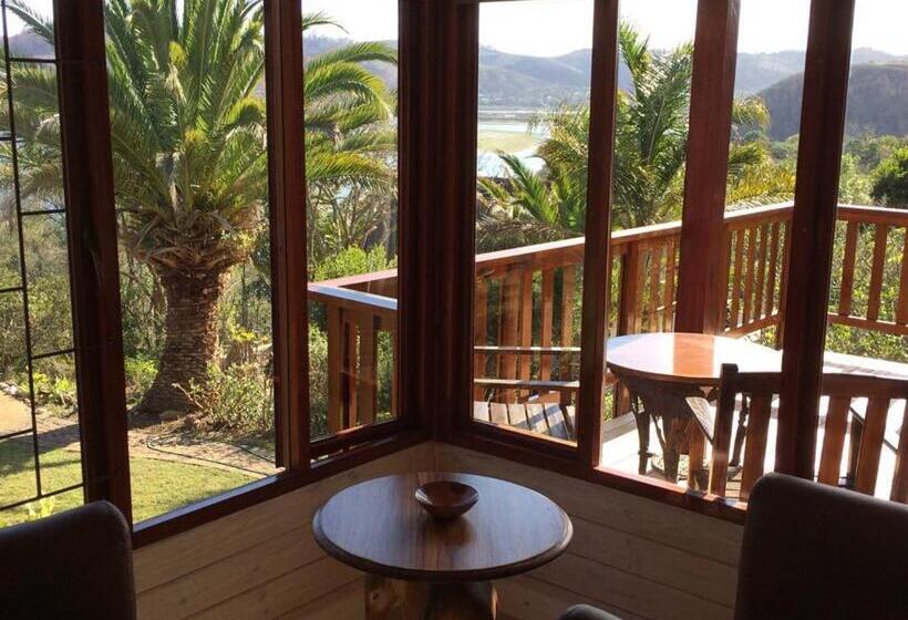 سوییت, Fish Eagle Lodge