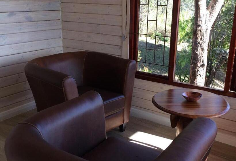 سوییت, Fish Eagle Lodge