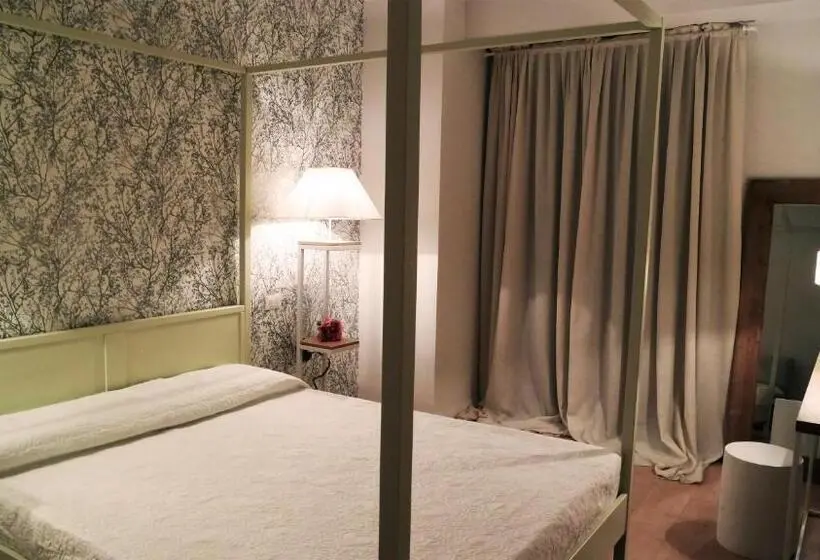 اتاق خانوادگی, Indisparte Suites