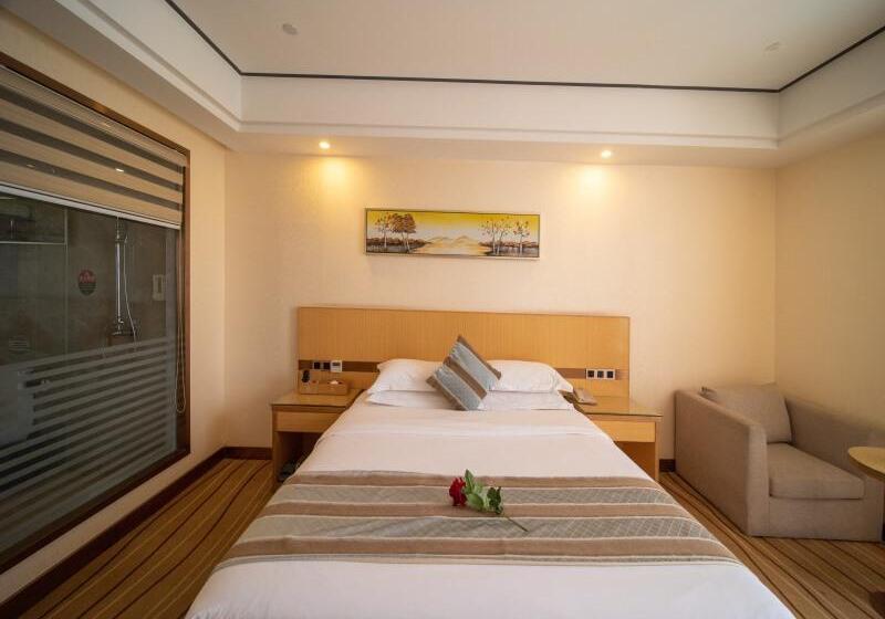 Номер бизнес-класса, Greentree Alliance Foshan West Station Luowu Road