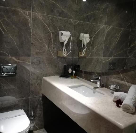 اتاق لوکس با تخت بزرگ, Hyksos