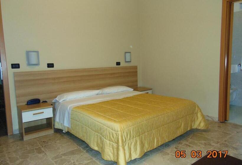 חדר סטנדרט, Mazzocchetti