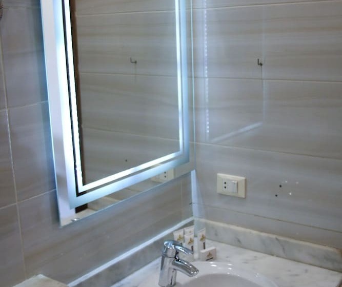 اتاق سوپریور با چشم‌انداز, Pyramids Valley Boutique