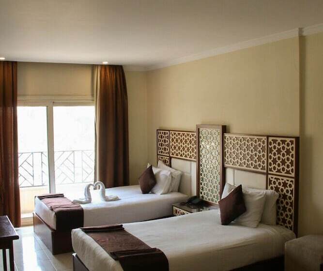 اتاق سوپریور با چشم‌انداز, Pyramids Valley Boutique