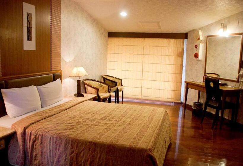 اتاق استاندارد, Paiwei Motel